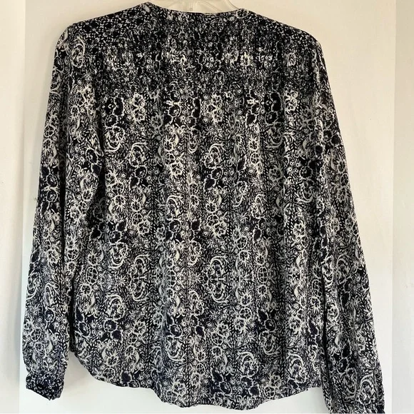 Lucky Brand Long Sleeve Blue Cream Blouse Top Button Up Peasant V-Neck Women's M - Picture 5 of 6